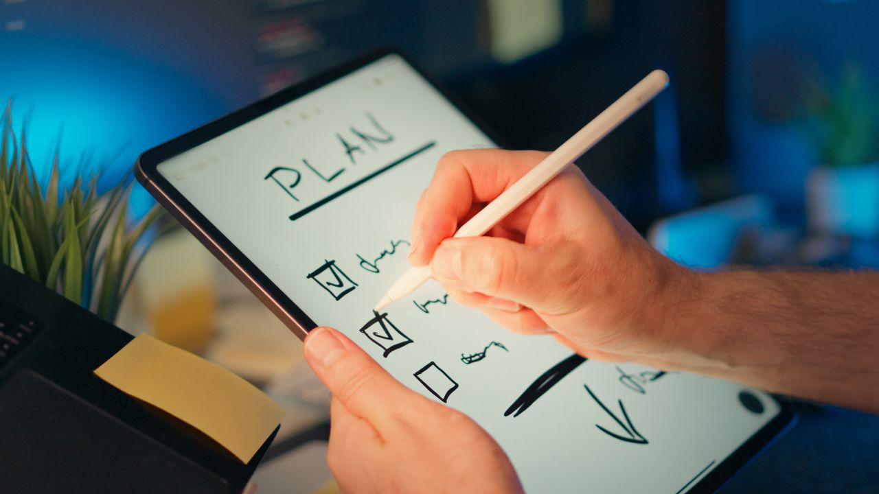 Blog_vs_social_media_content_plan